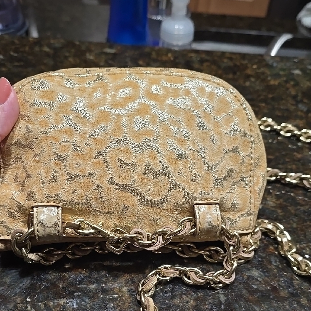 Mulberry Mini Lily Elegant Tan and Gold Crossbody Chain Bag - Picture 9 of 12